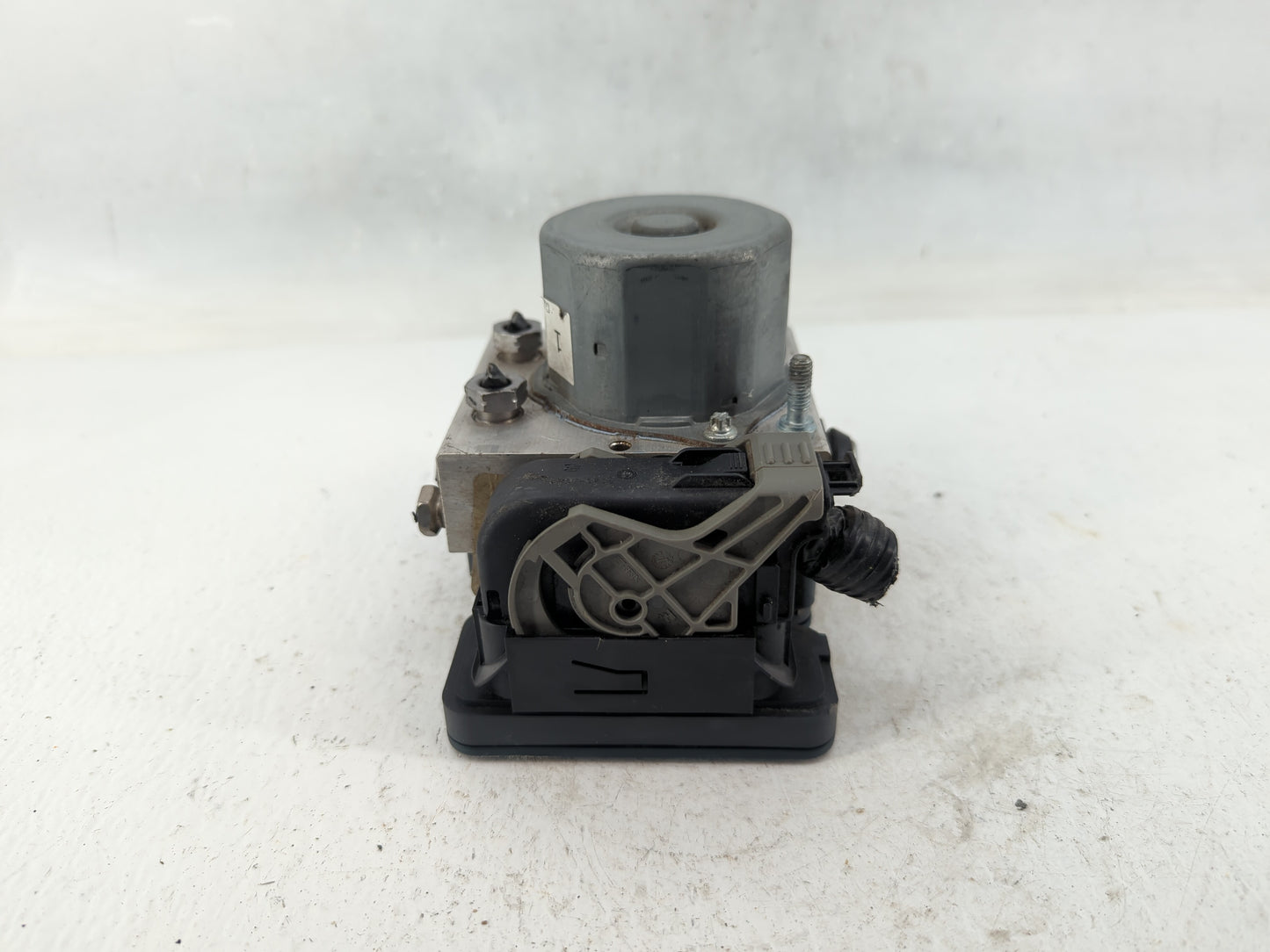 2013-2014 Ford Flex ABS Pump Control Module Replacement P/N:DA83-2C40 AG Fits Fits 2013 2014 OEM Used Auto Parts - Oemusedau