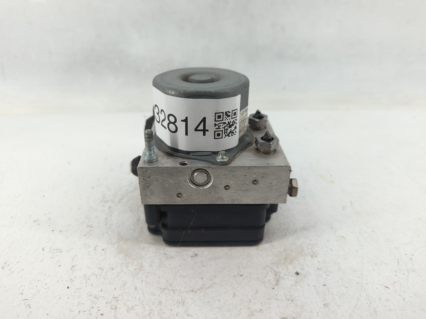 2013-2014 Ford Flex ABS Pump Control Module Replacement P/N:DA83-2C40 AG Fits Fits 2013 2014 OEM Used Auto Parts - Oemusedau
