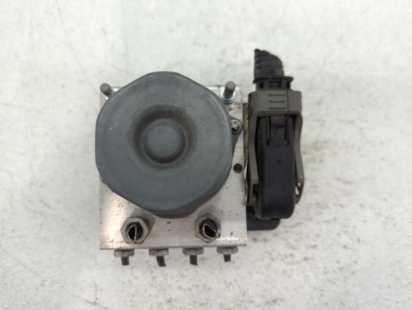 2013-2014 Ford Flex ABS Pump Control Module Replacement P/N:0265956047 2265106512 Fits Fits 2013 2014 OEM Used Auto Parts - 