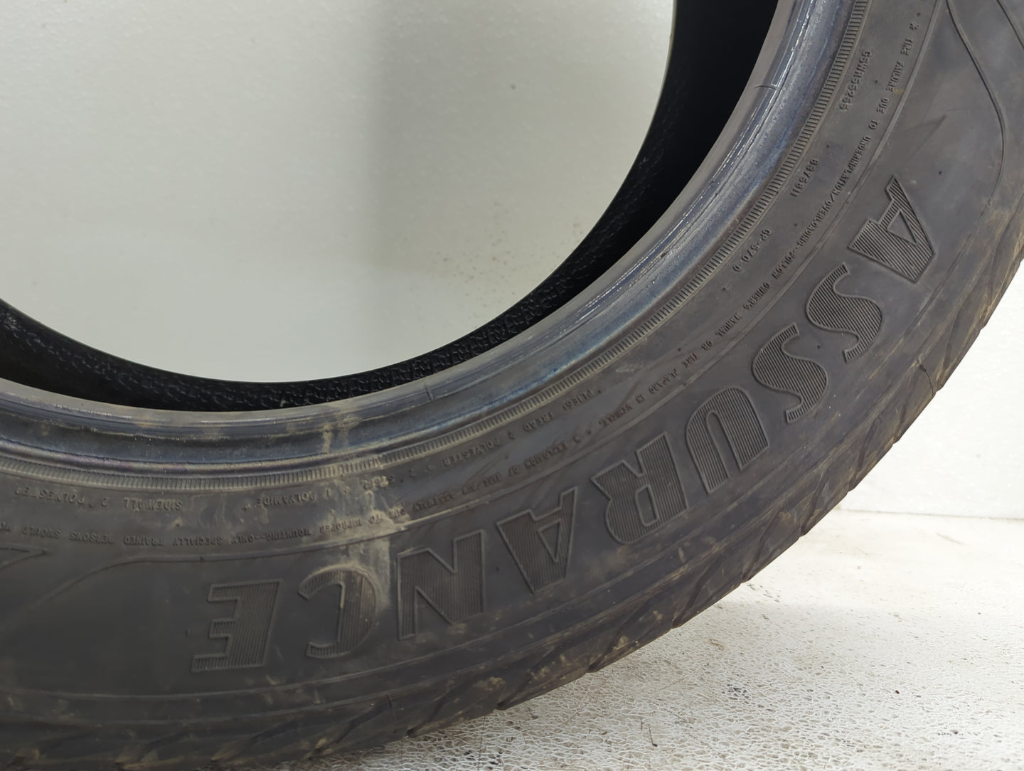Used Tire P235/60R18 GOODYEAR ASSURANCE 103H - Tread Depth 6/32 - Oemusedautoparts1.com