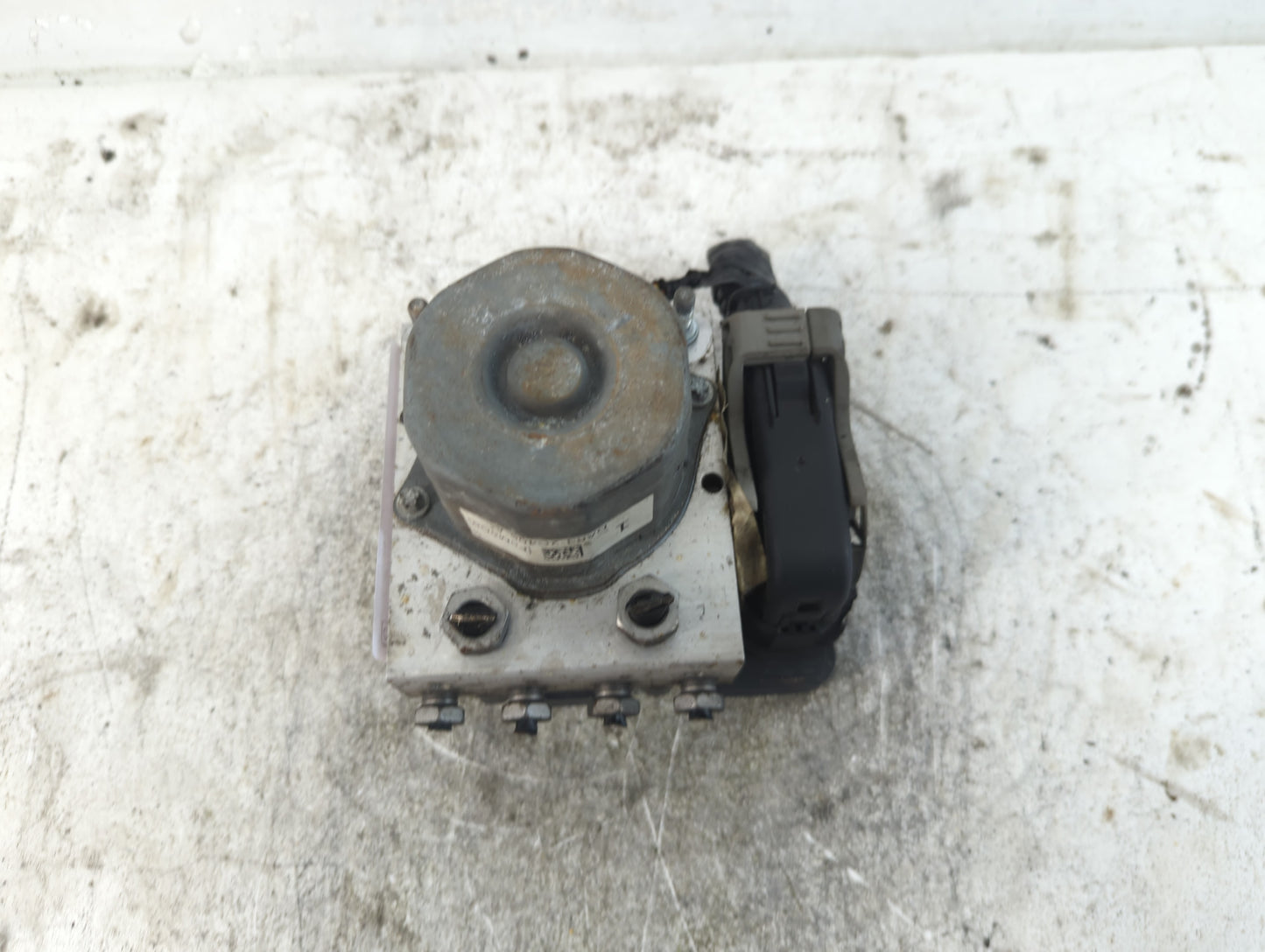 2014-2019 Ford Flex ABS Pump Control Module Replacement P/N:DA83-2C405-AG Fits Fits 2014 2015 2016 2017 2018 2019 OEM Used A