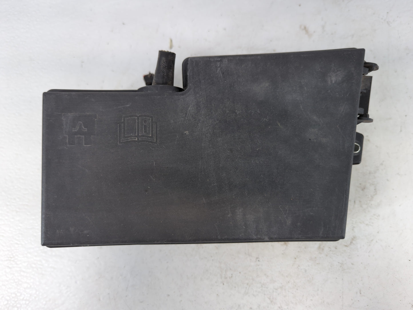 2012-2014 Ford Focus Fusebox Fuse Box Panel Relay Module P/N:AV6T-14A067-AC Fits Fits 2012 2013 2014 OEM Used Auto Parts - O