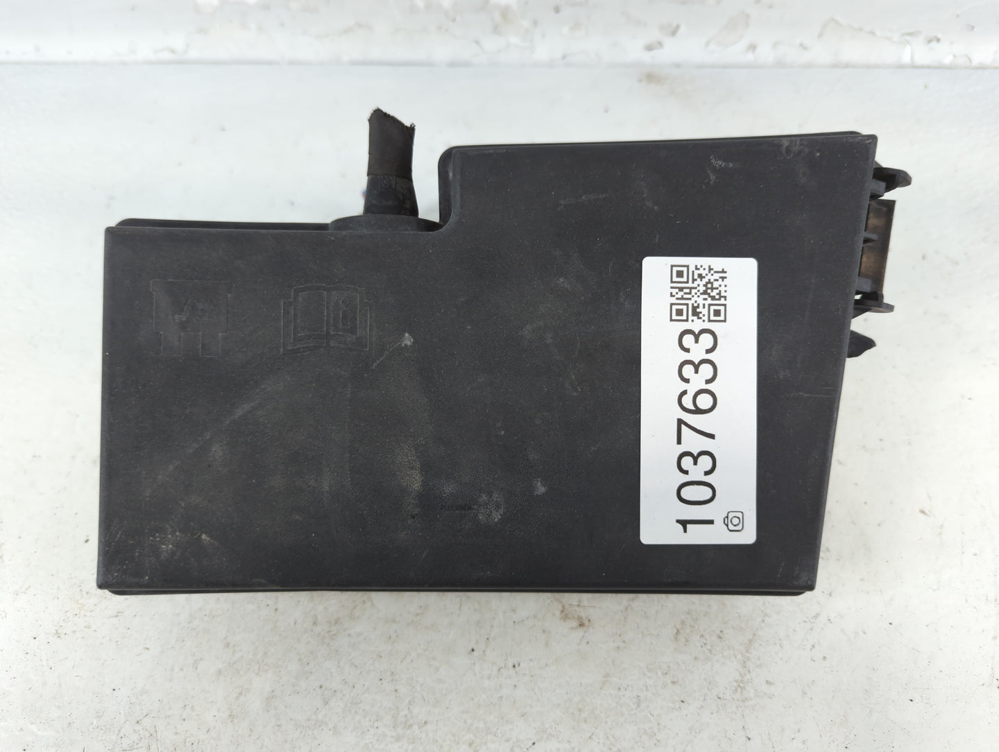 2012-2014 Ford Focus Fusebox Fuse Box Panel Relay Module P/N:AV6T-14A067-AC Fits Fits 2012 2013 2014 OEM Used Auto Parts - O