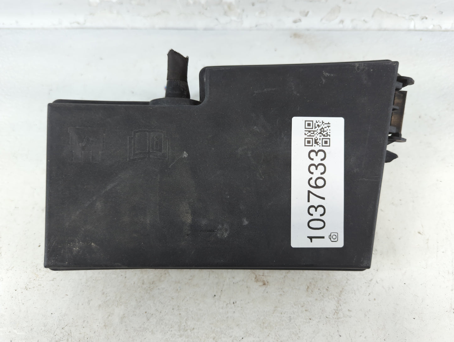 2012-2014 Ford Focus Fusebox Fuse Box Panel Relay Module P/N:AV6T-14A067-AC Fits Fits 2012 2013 2014 OEM Used Auto Parts - O