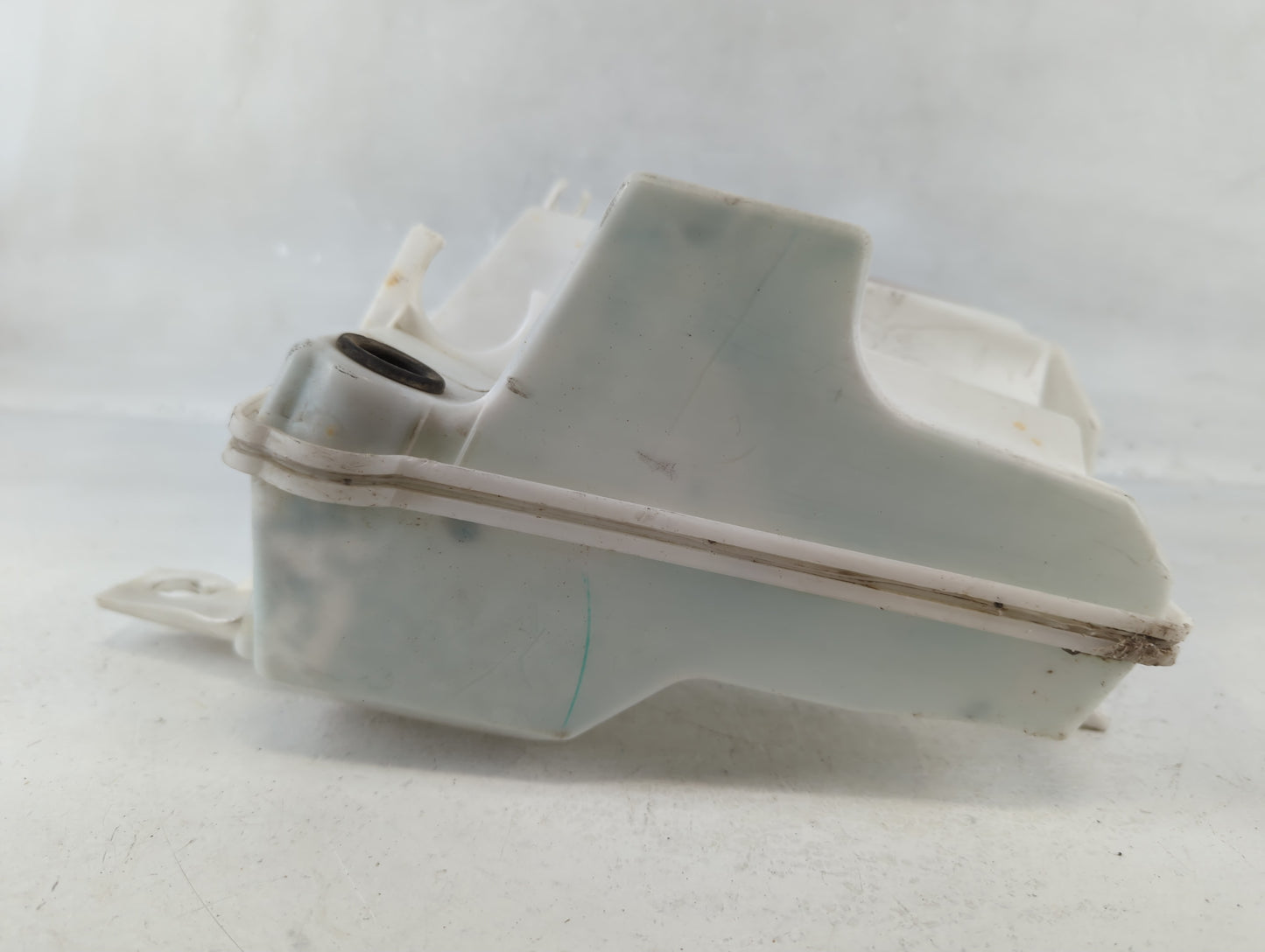 2012-2018 Ford Focus Windshield Washer Fluid Reservoir Bottle Oem - Oemusedautoparts1.com