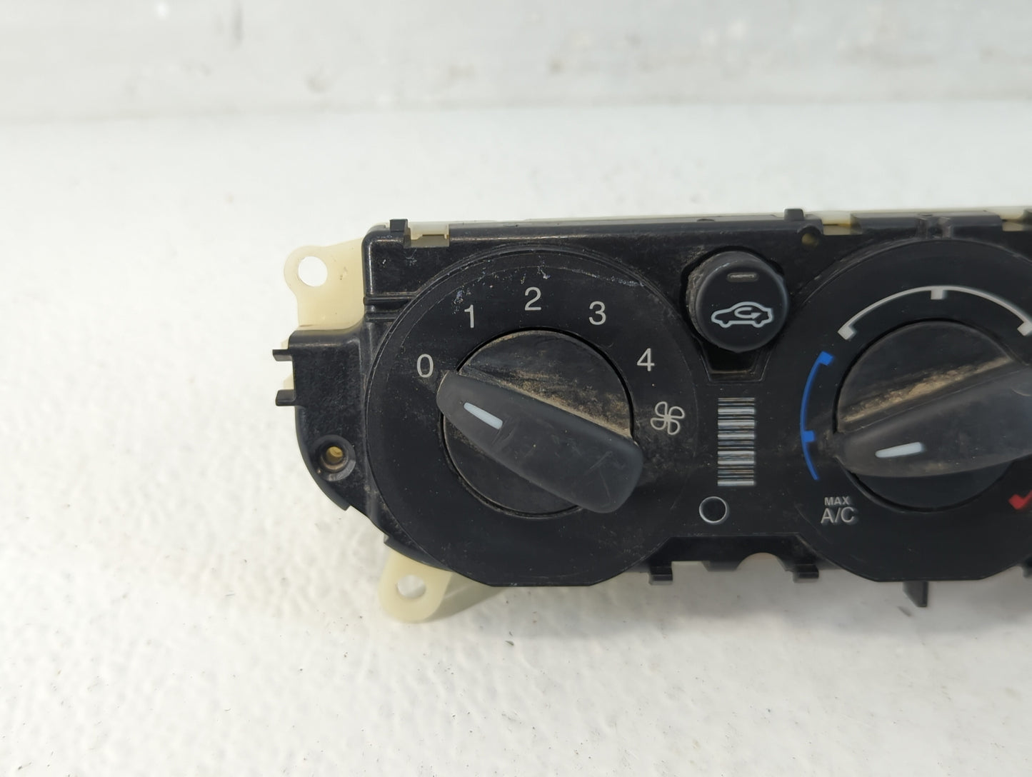 2013-2014 Ford Focus Climate Control Module Temperature AC/Heater Replacement P/N:CM5T-19980 Fits Fits 2013 2014 OEM Used Au