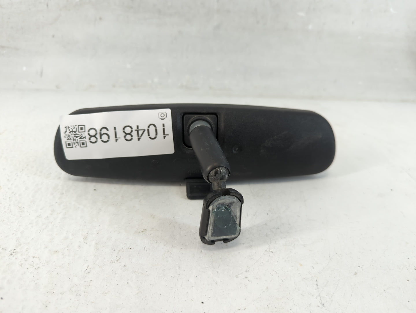 2010-2018 Ford Focus Interior Rear View Mirror Replacement OEM P/N:E8011681 Fits OEM Used Auto Parts - Oemusedautoparts1.com