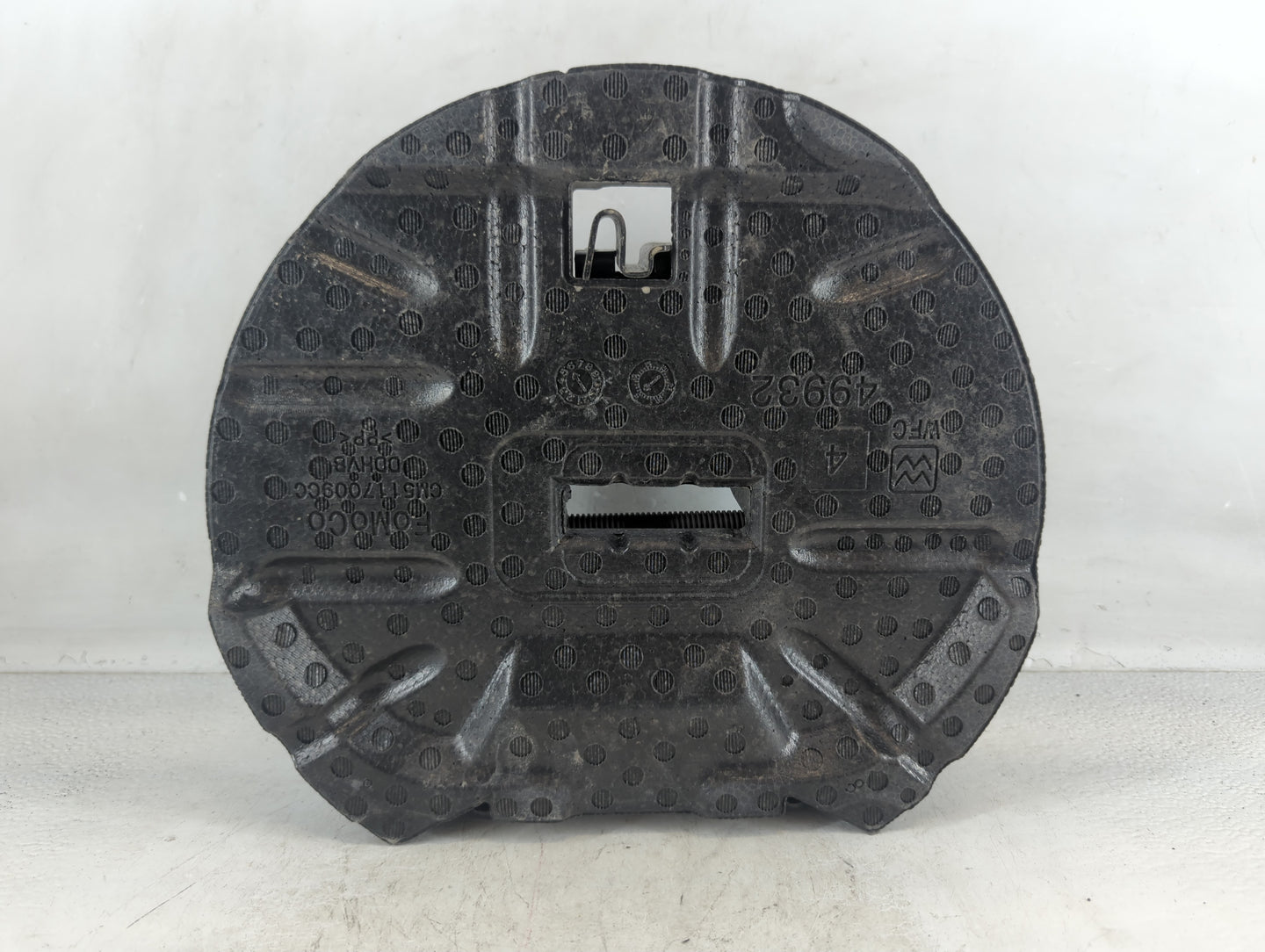 2014 Ford Focus Spare Scissor Car Jack 1048294 - Oemusedautoparts1.com
