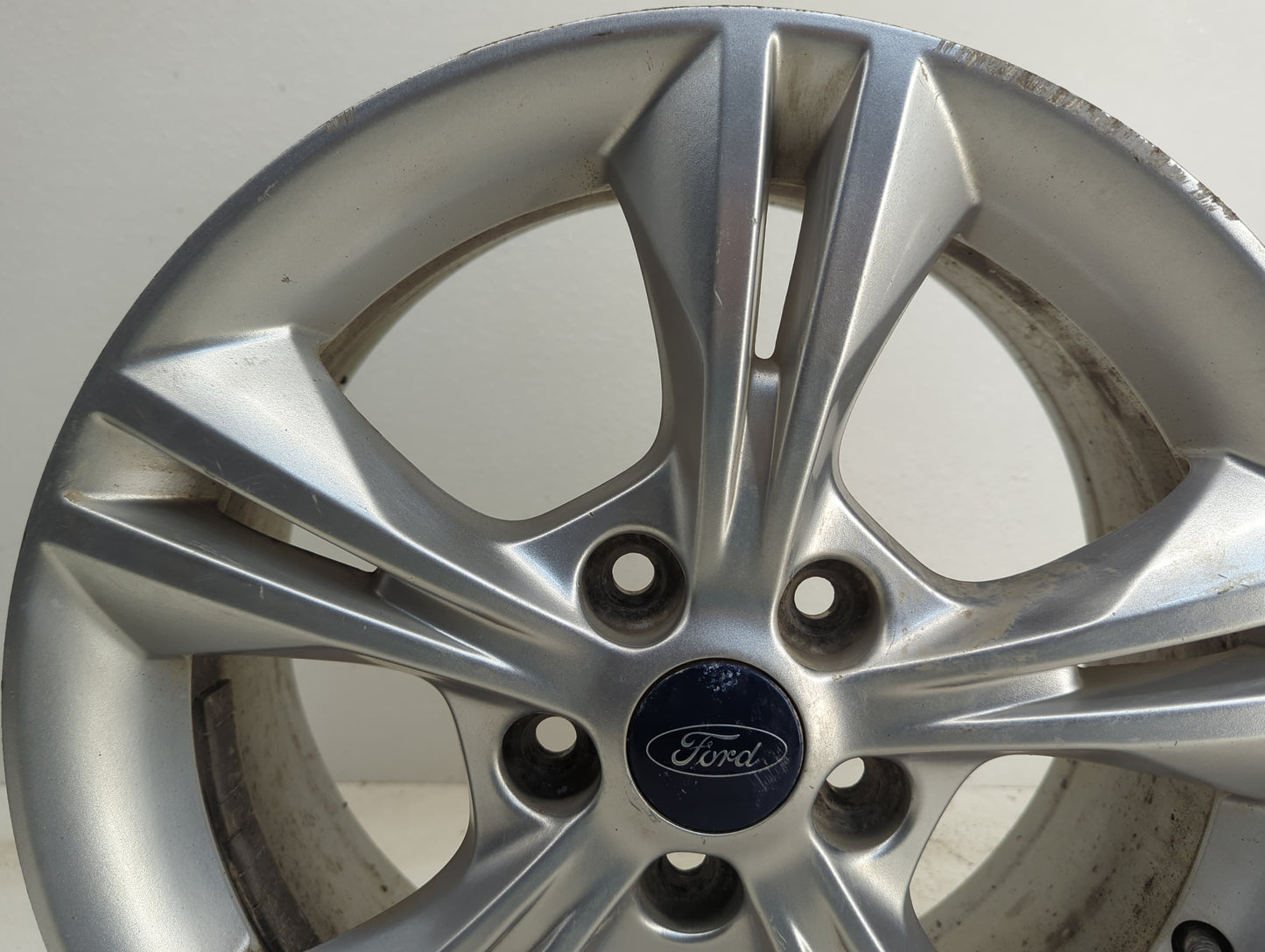 2012-2018 Ford Focus Oem Wheel Rim - Oemusedautoparts1.com