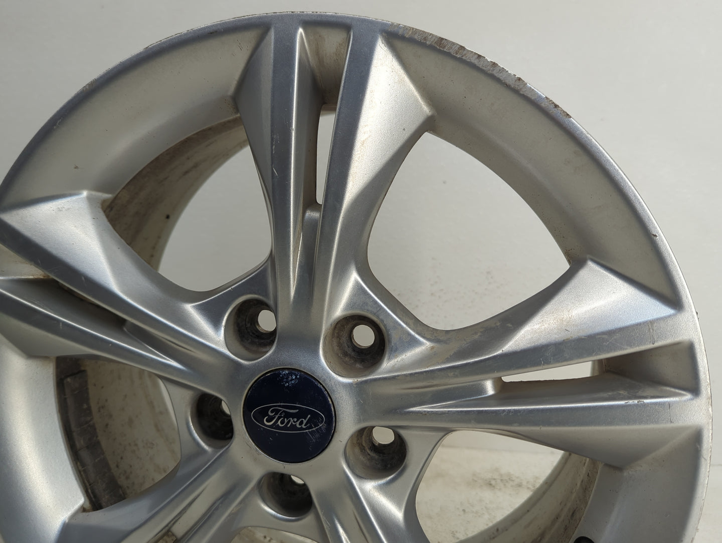 2012-2018 Ford Focus Oem Wheel Rim - Oemusedautoparts1.com