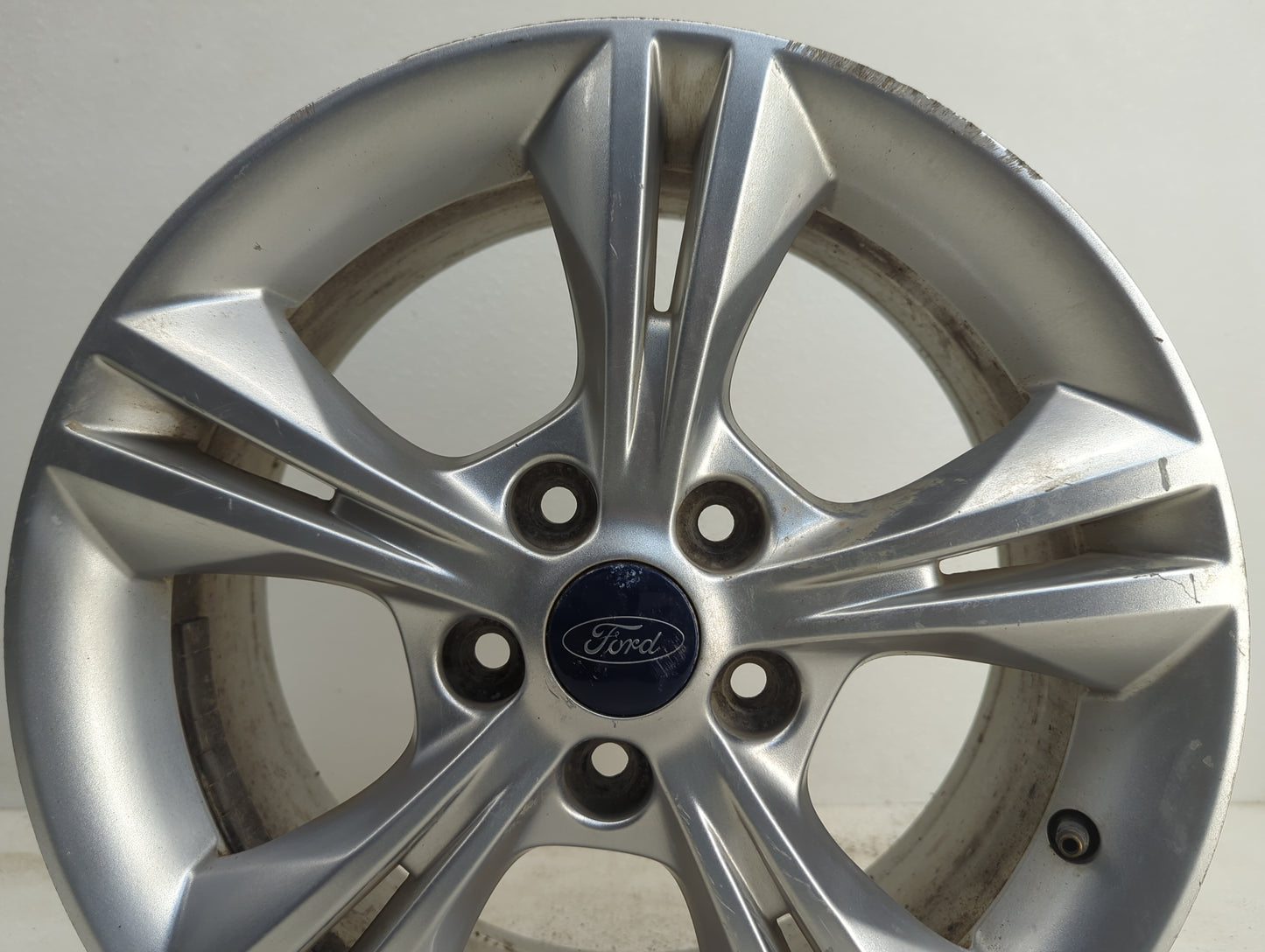 2012-2018 Ford Focus Oem Wheel Rim - Oemusedautoparts1.com