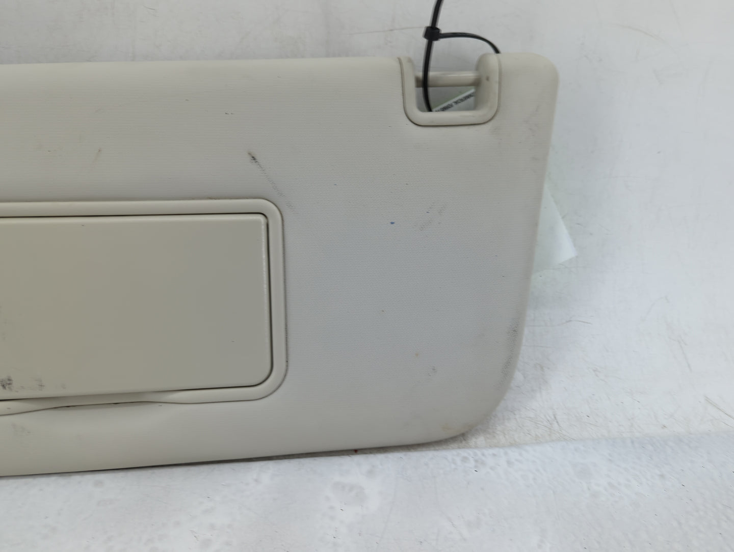 2013-2018 Ford Focus Sun Visor Shade Replacement Driver Left Mirror Fits Fits 2013 2014 2015 2016 2017 2018 OEM Used Auto Pa