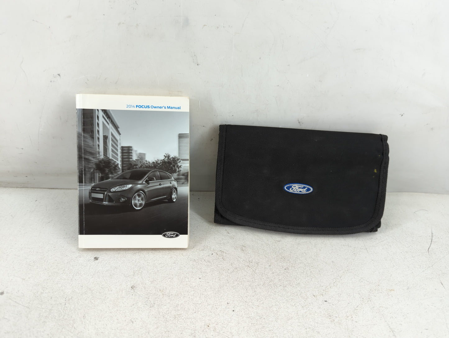 2014 Ford Focus Owners Manual Book Guide P/N:EM5J 19A321 AA OEM Used Auto Parts - Oemusedautoparts1.com
