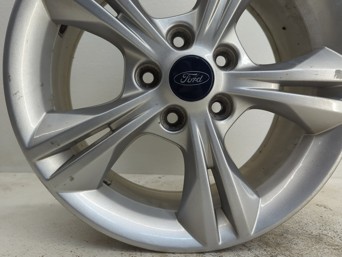 2012-2018 Ford Focus Oem Wheel Rim - Oemusedautoparts1.com