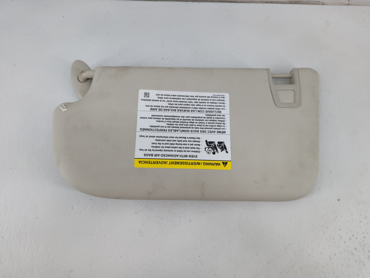 2013-2018 Ford Focus Sun Visor Shade Replacement Passenger Right Mirror Fits Fits 2013 2014 2015 2016 2017 2018 OEM Used Aut
