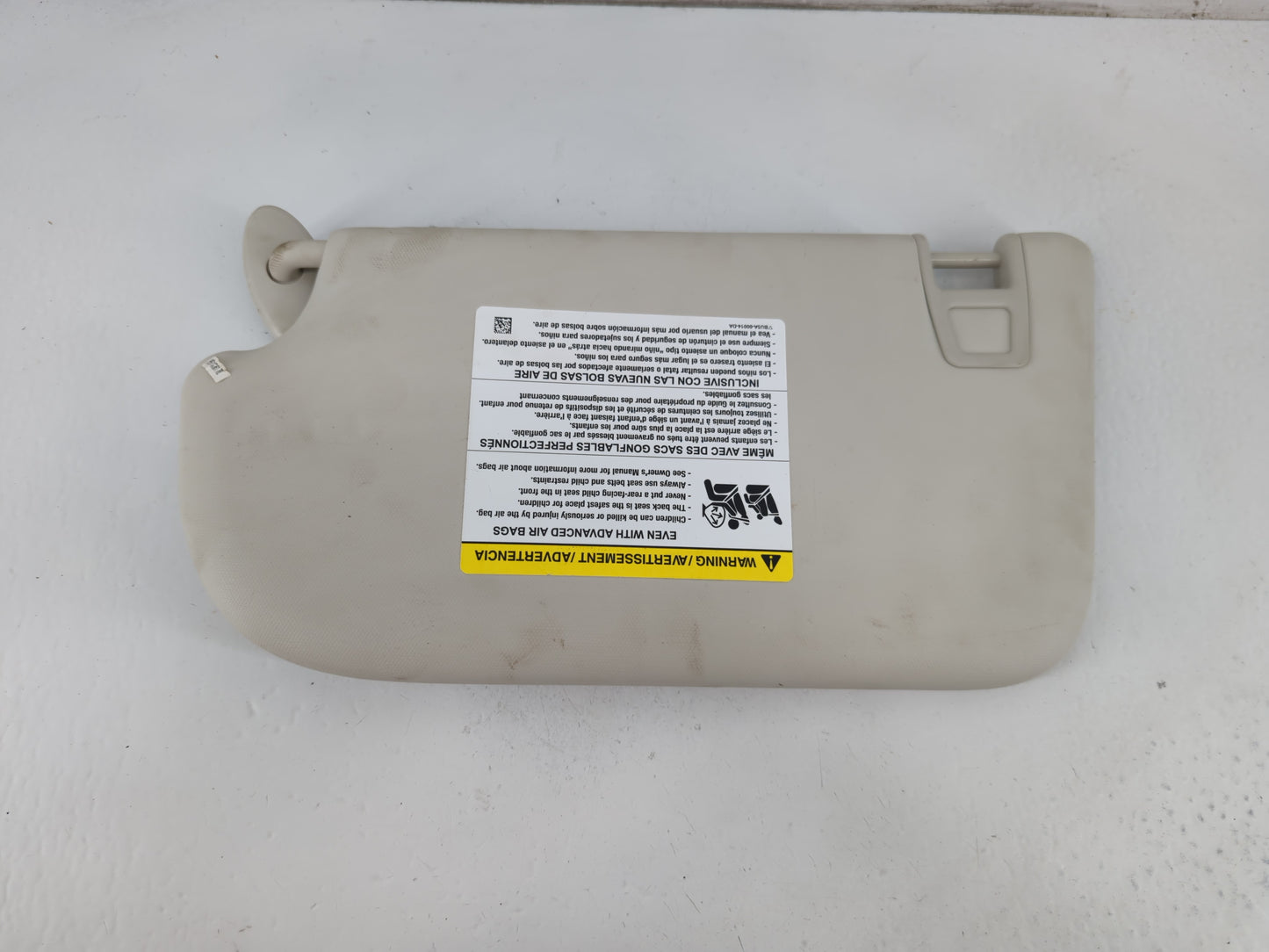 2013-2018 Ford Focus Sun Visor Shade Replacement Passenger Right Mirror Fits Fits 2013 2014 2015 2016 2017 2018 OEM Used Aut