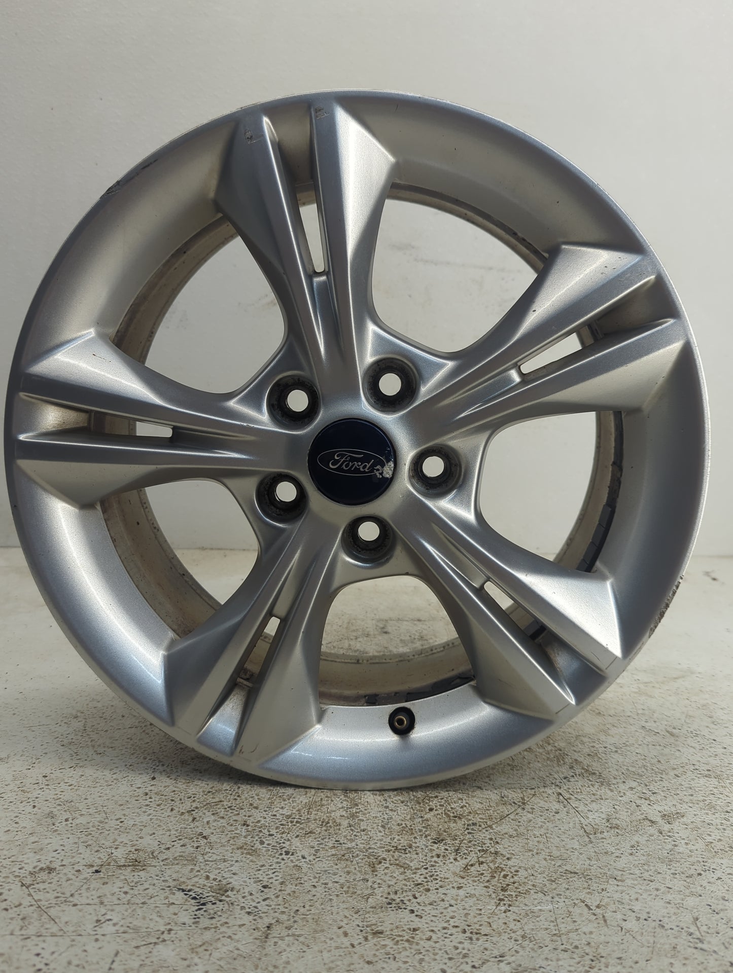 2012-2014 Ford Focus Oem Wheel Rim - Oemusedautoparts1.com