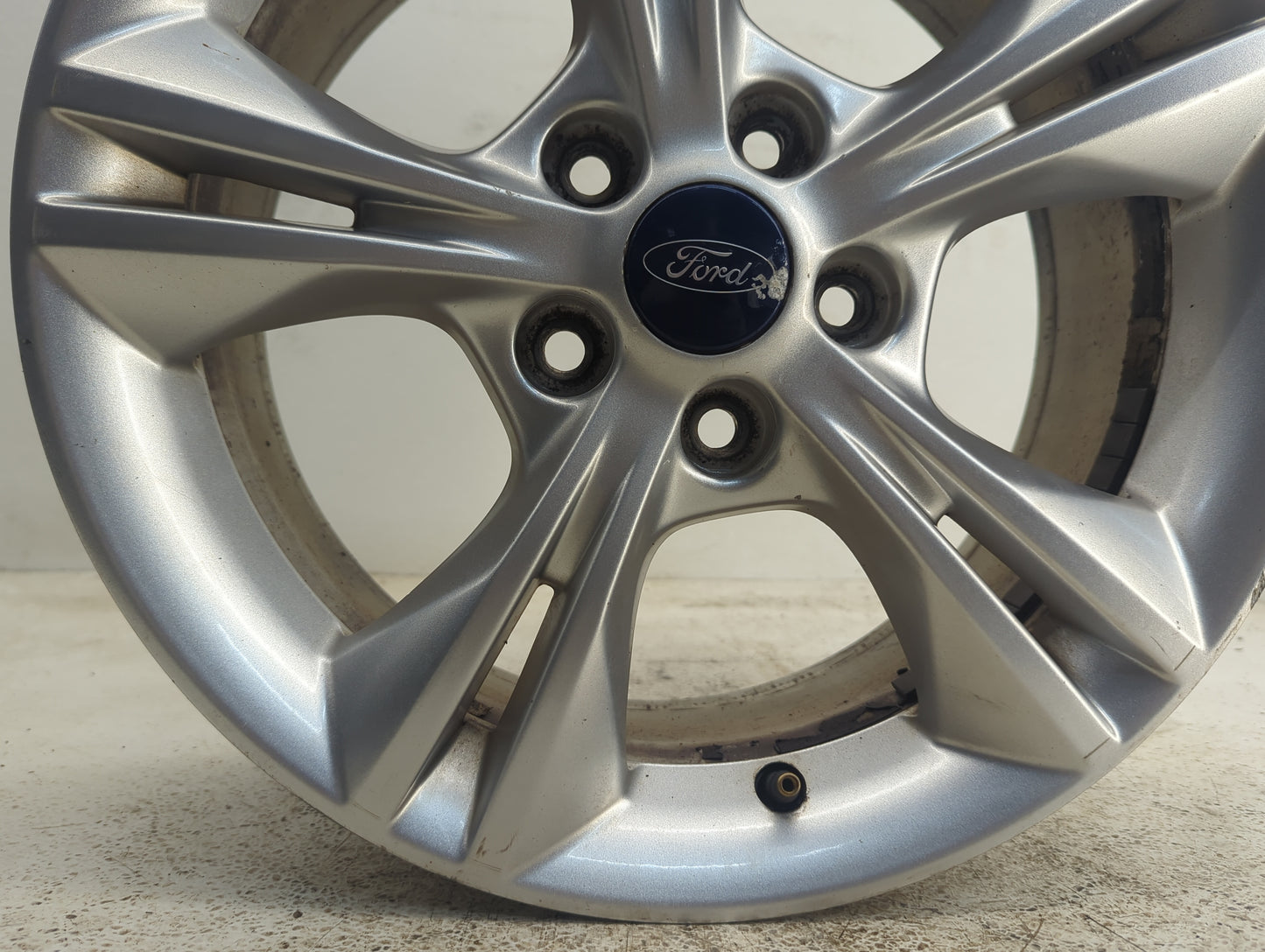 2012-2014 Ford Focus Oem Wheel Rim - Oemusedautoparts1.com