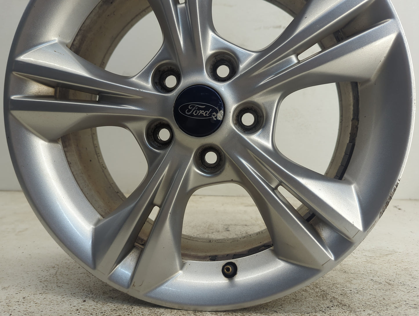 2012-2014 Ford Focus Oem Wheel Rim - Oemusedautoparts1.com