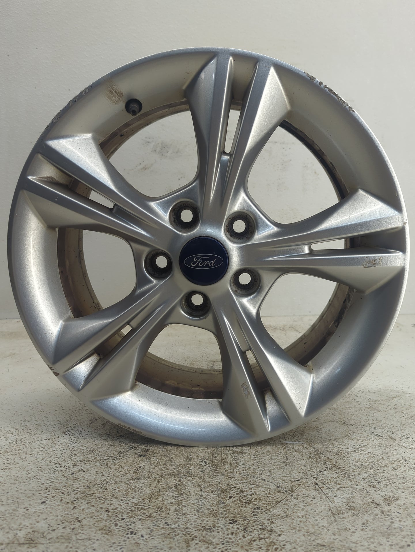 2012-2014 Ford Focus Oem Wheel Rim - Oemusedautoparts1.com