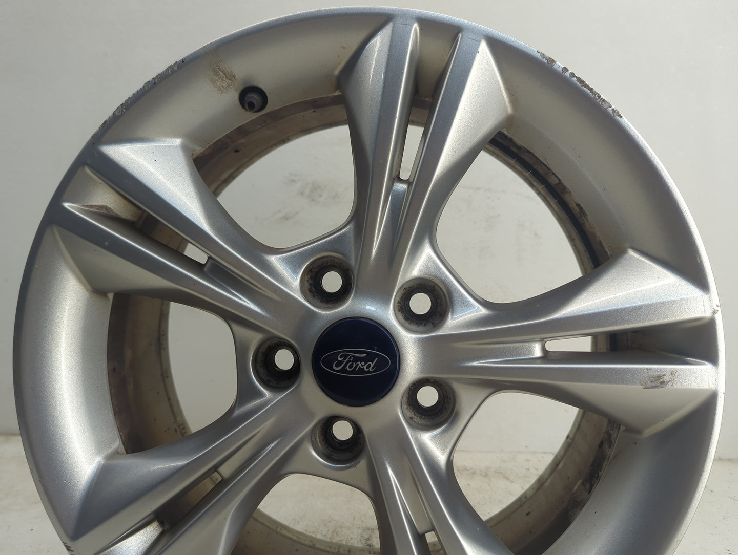 2012-2014 Ford Focus Oem Wheel Rim - Oemusedautoparts1.com
