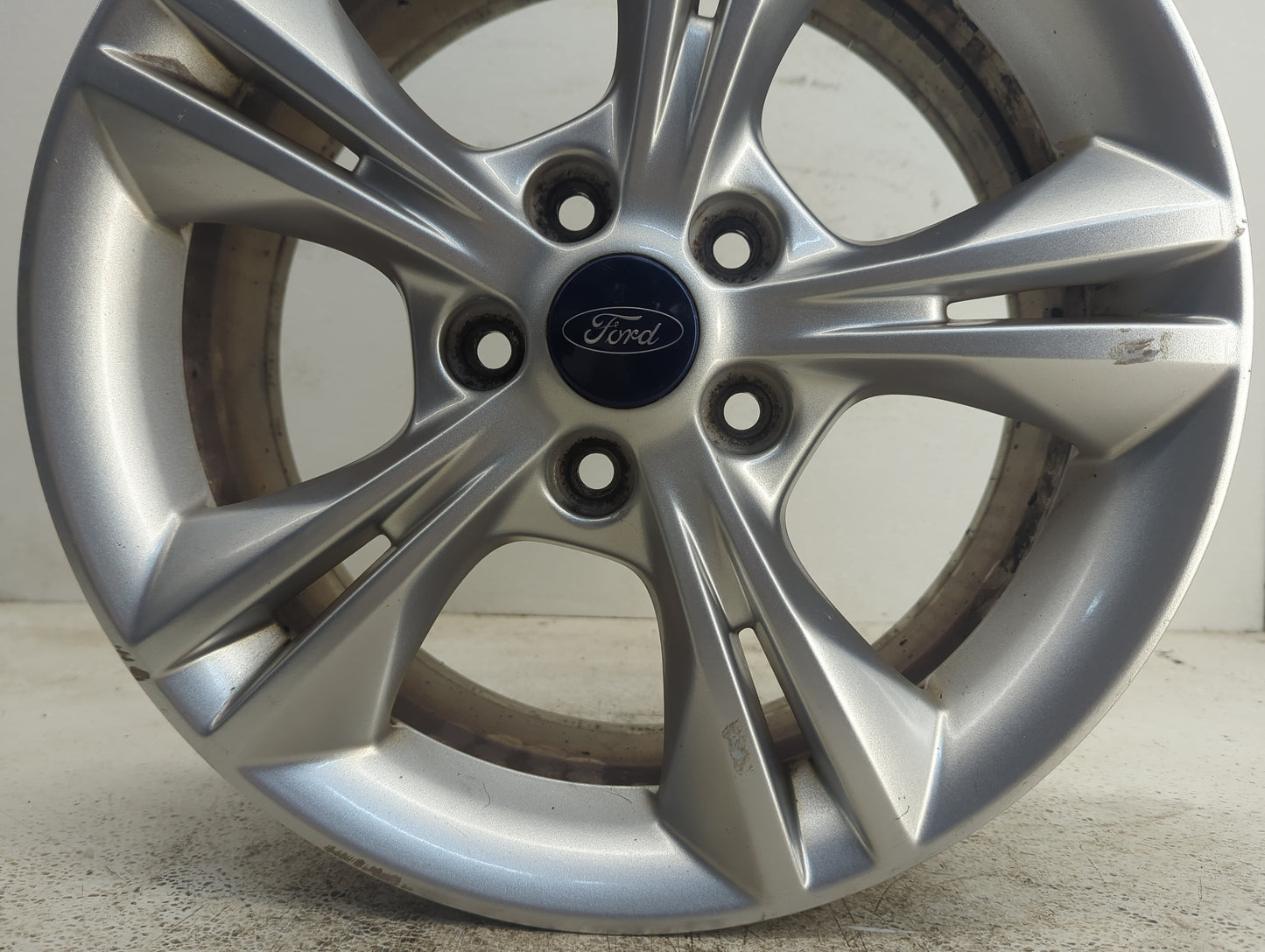 2012-2014 Ford Focus Oem Wheel Rim - Oemusedautoparts1.com