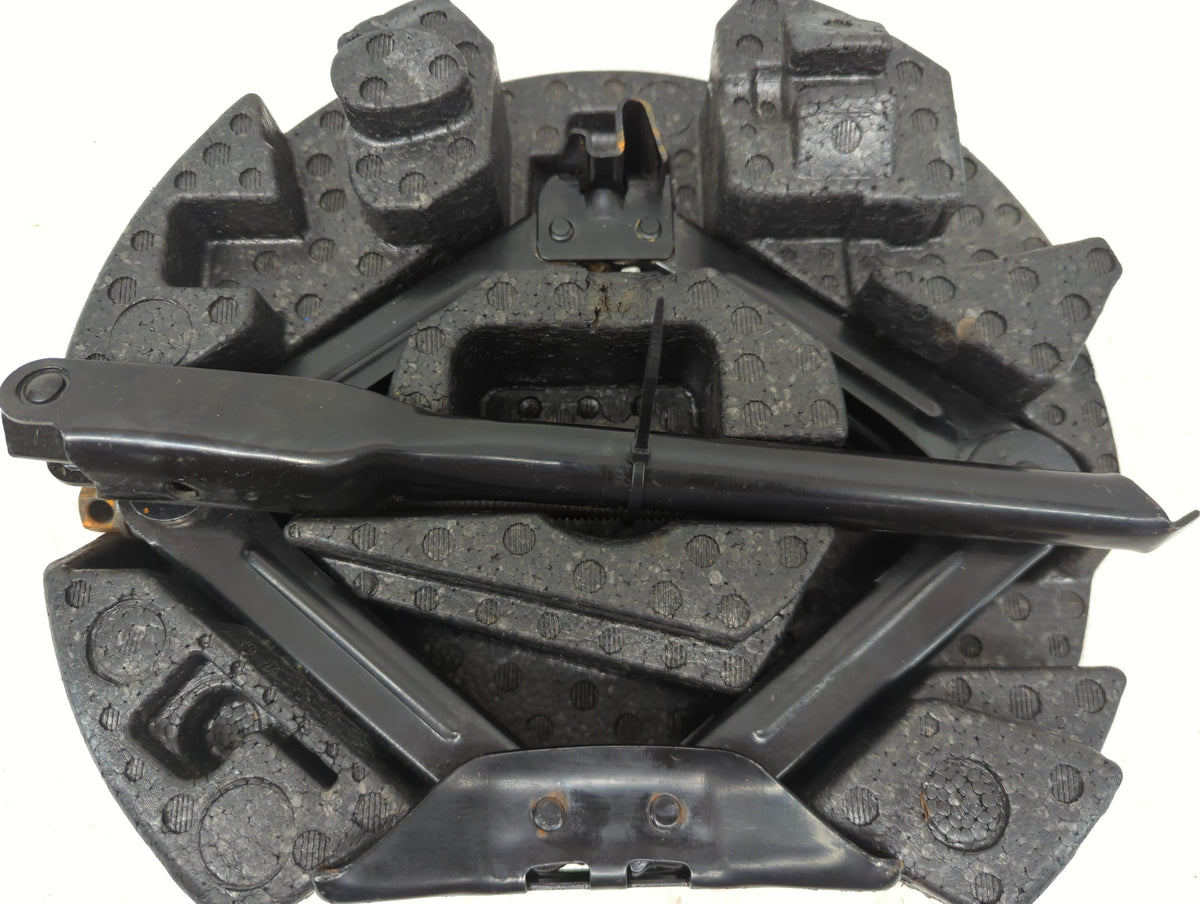 Ford Focus Spare Scissor Car Jack 1111610 - Oemusedautoparts1.com