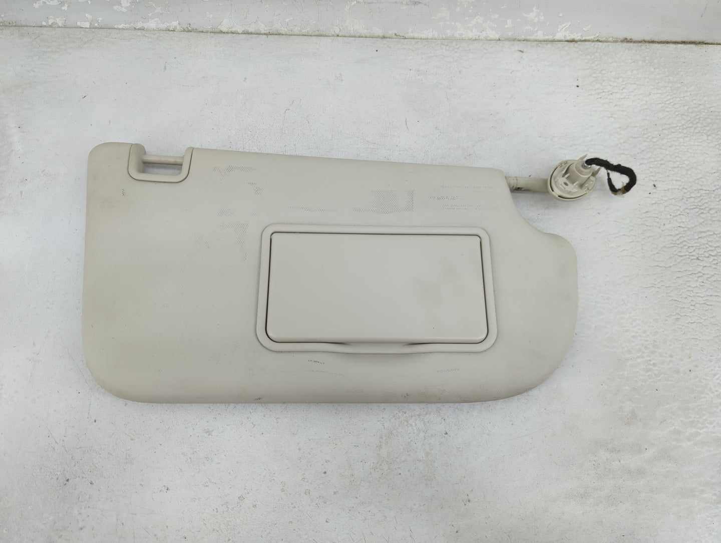 2013-2018 Ford Focus Sun Visor Shade Replacement Passenger Right Mirror Fits Fits 2013 2014 2015 2016 2017 2018 OEM Used Aut