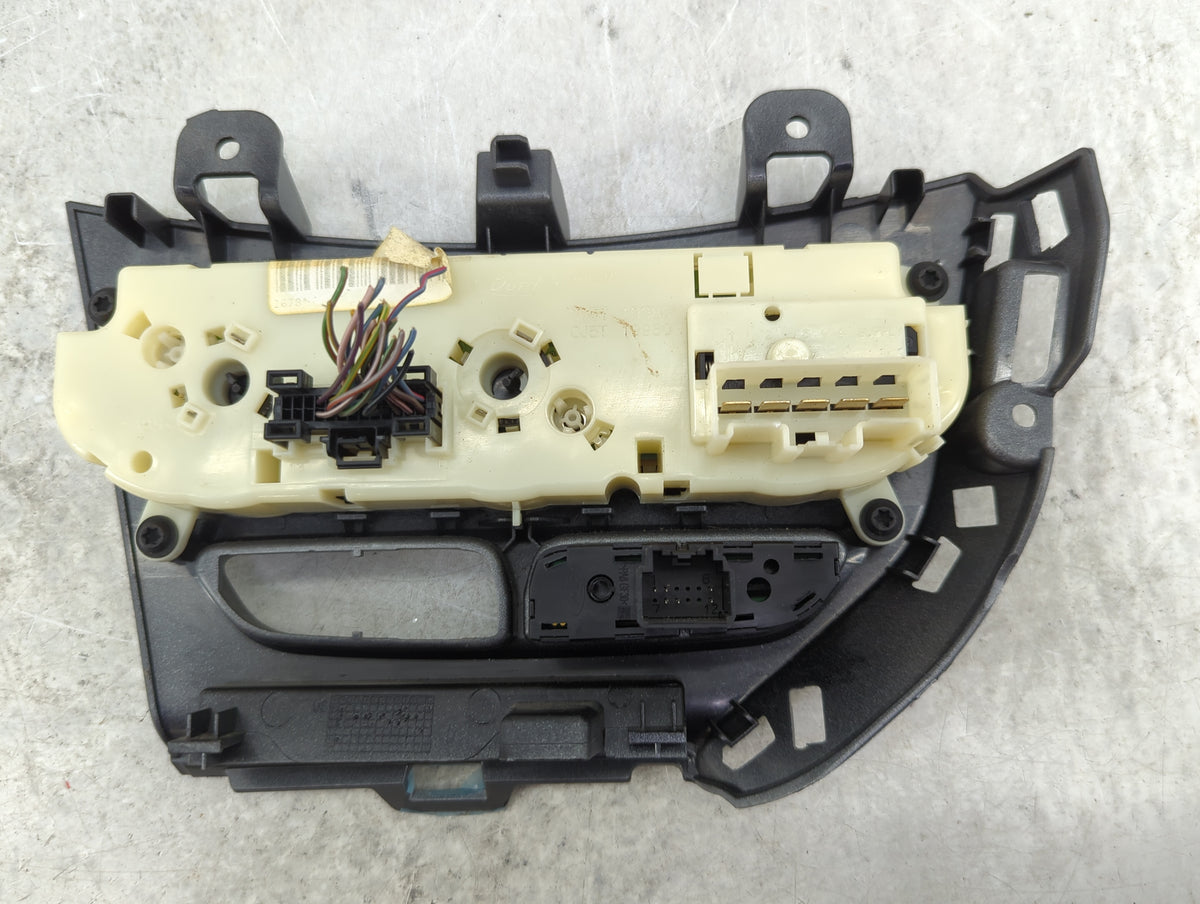 2013-2014 Ford Focus Climate Control Module Temperature AC/Heater Replacement Fits Fits 2013 2014 OEM Used Auto Parts - Oemu