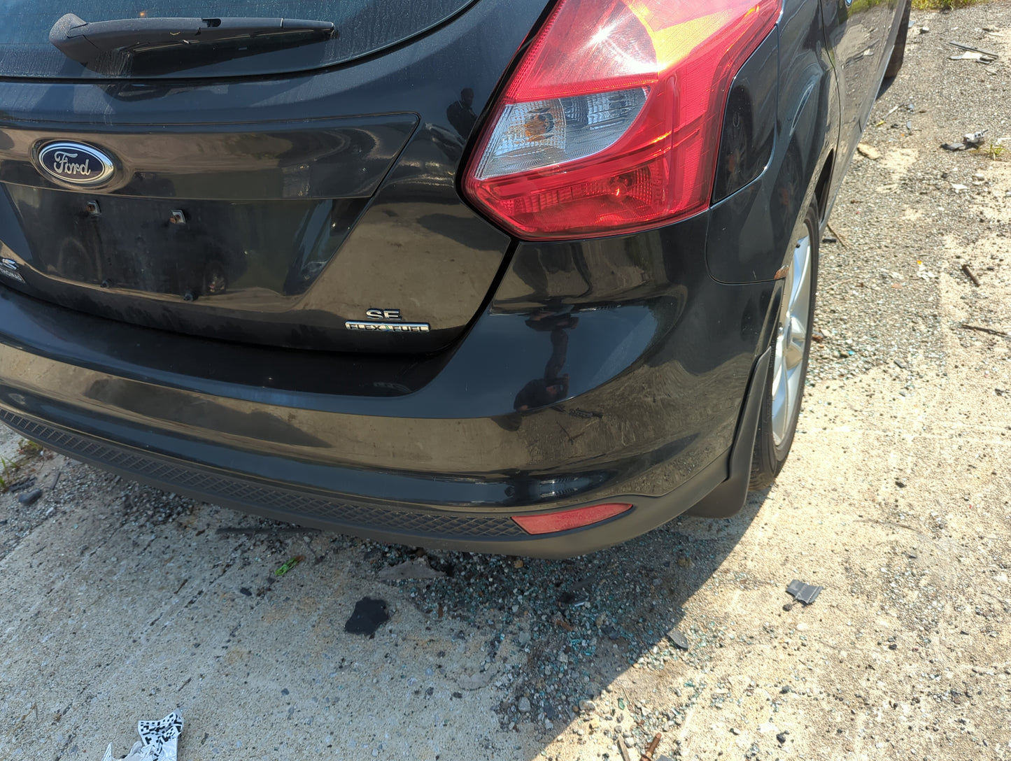 2014-2014 Ford Focus Rear Bumper Assembly Oem - Oemusedautoparts1.com