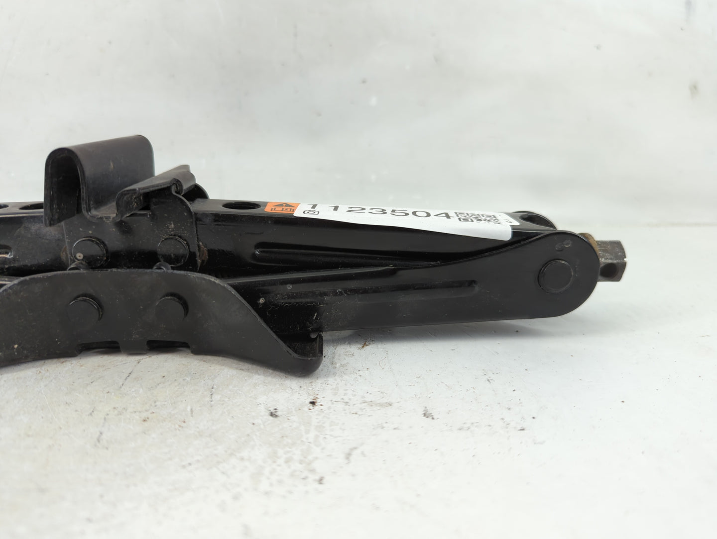 2014 Ford Focus Spare Scissor Car Jack 1123504 - Oemusedautoparts1.com