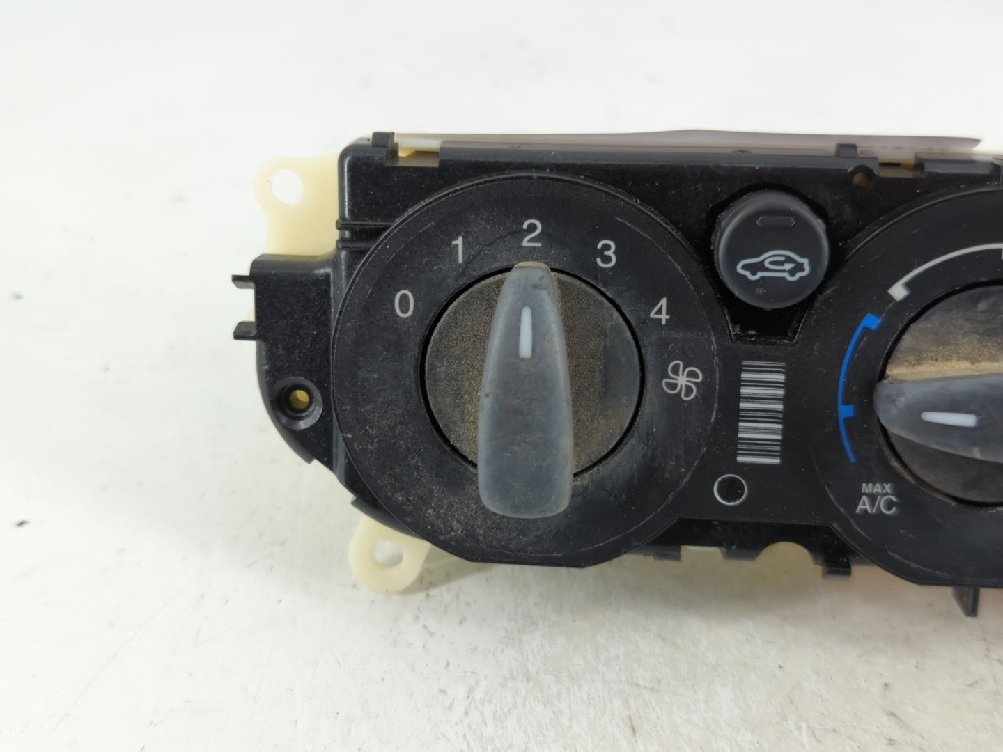 2013-2014 Ford Focus Climate Control Module Temperature AC/Heater Replacement P/N:FD-CM5T-13051321-0572 E1062773 Fits OEM Us