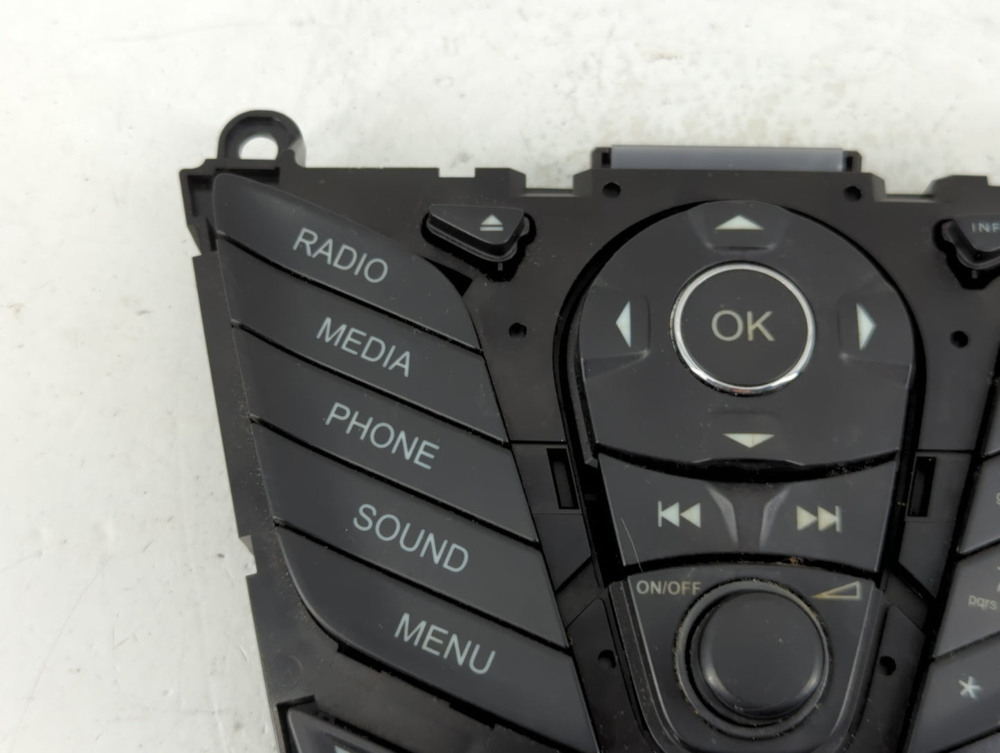 2013-2014 Ford Focus Radio AM FM Cd Player Receiver Replacement P/N:DM5T 18K811 LA Fits Fits 2013 2014 OEM Used Auto Parts -