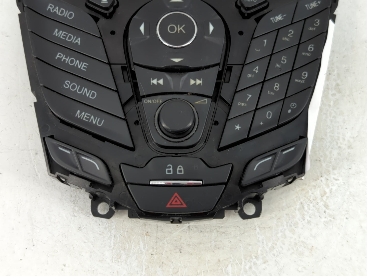 2013-2014 Ford Focus Radio AM FM Cd Player Receiver Replacement P/N:DM5T 18K811 LA Fits Fits 2013 2014 OEM Used Auto Parts -