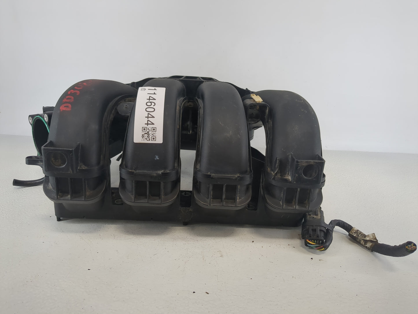2012-2018 Ford Focus Air Intake Manifold P/N:CM5E-9424 BD Fits Fits 2012 2013 2014 2015 2016 2017 2018 2019 2020 2021 2022 O