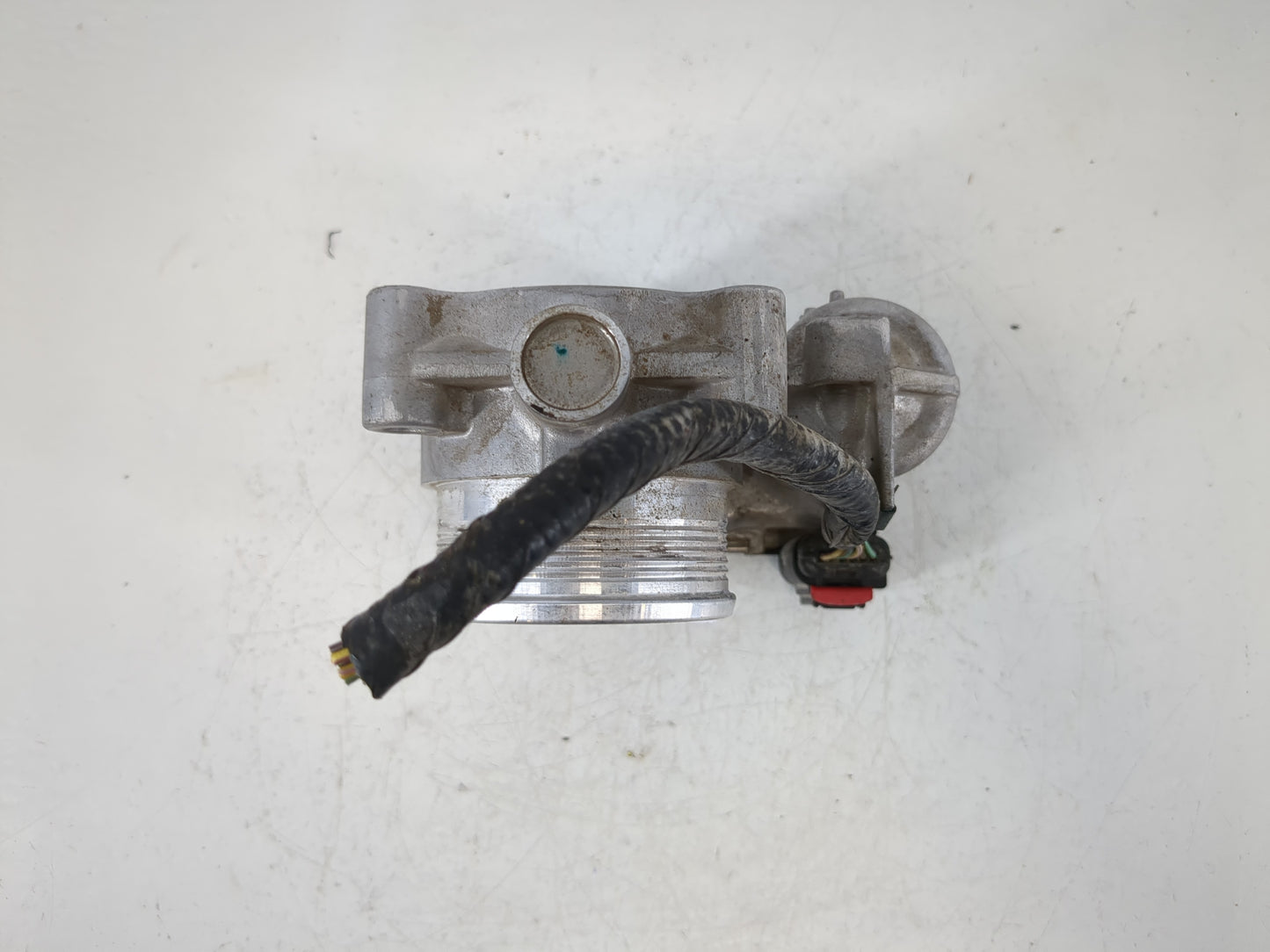 2014-2018 Ford Focus Throttle Body P/N:DS7E-9F991-BB Fits Fits 2014 2015 2016 2017 2018 2019 2020 2021 2022 OEM Used Auto Pa
