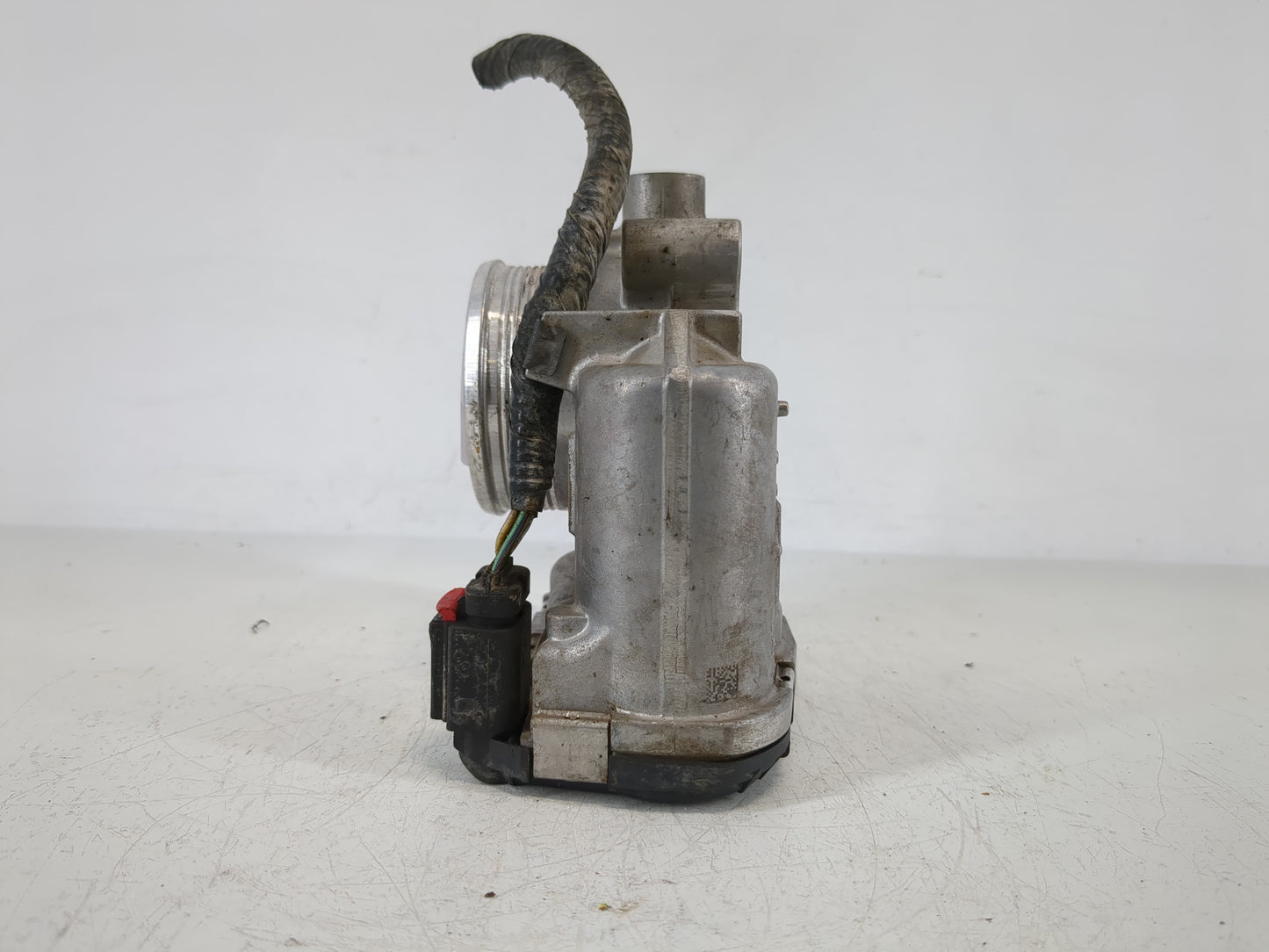 2014-2018 Ford Focus Throttle Body P/N:DS7E-9F991-BB Fits Fits 2014 2015 2016 2017 2018 2019 2020 2021 2022 OEM Used Auto Pa
