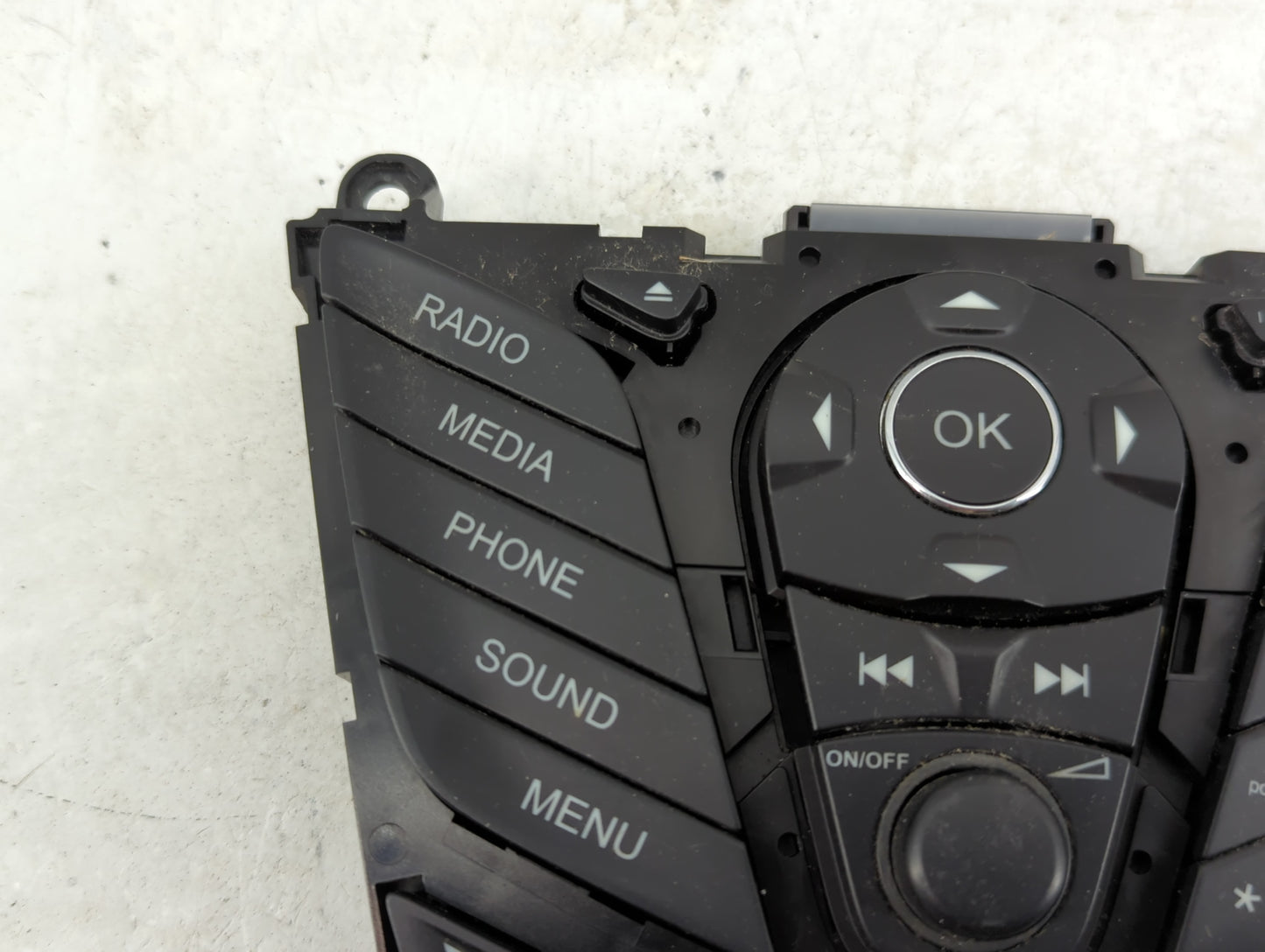 Radios and CD Changers 2014 FORD FOCUS - Oemusedautoparts1.com