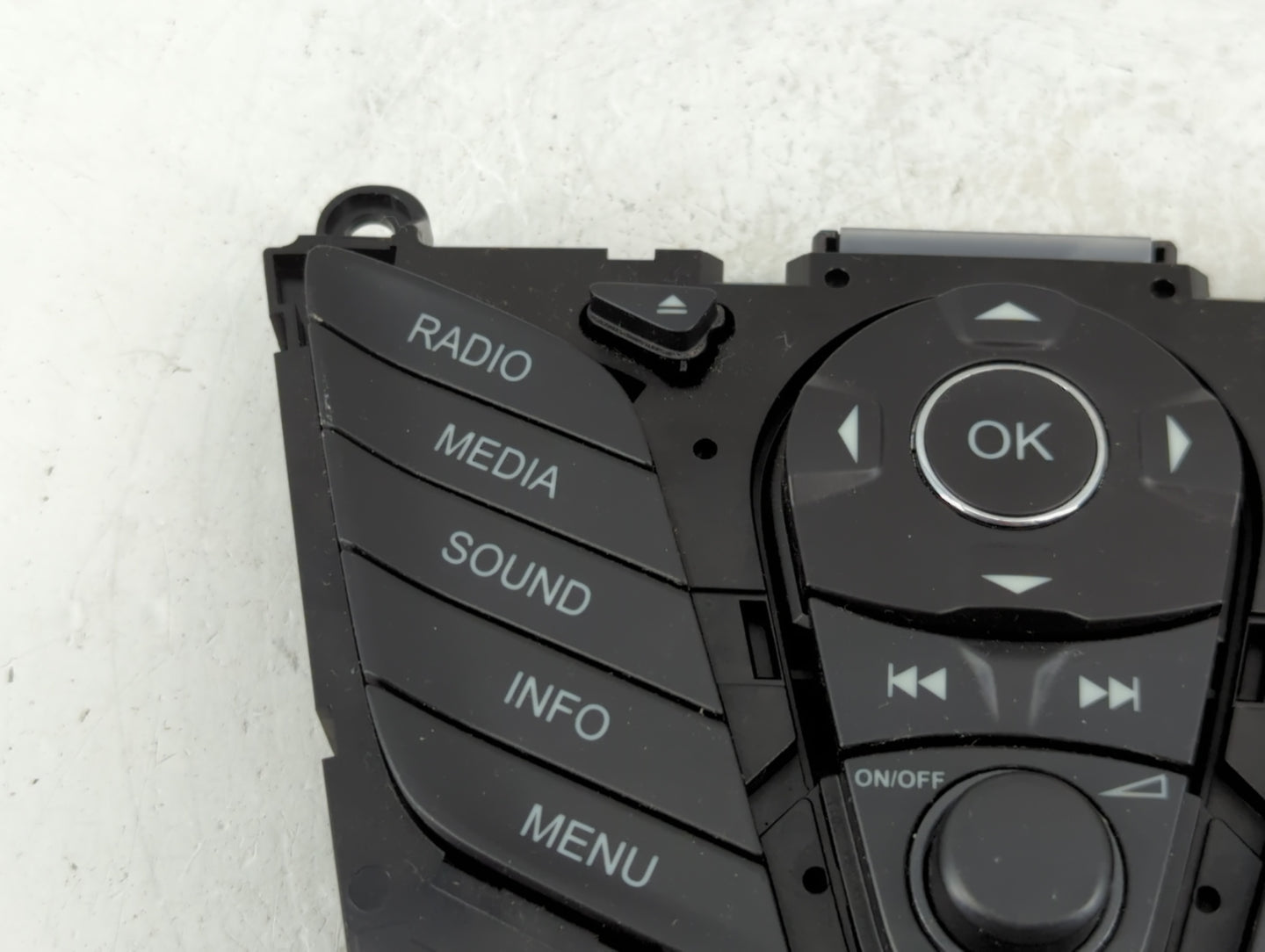 2013-2014 Ford Focus Radio Control Panel - Oemusedautoparts1.com