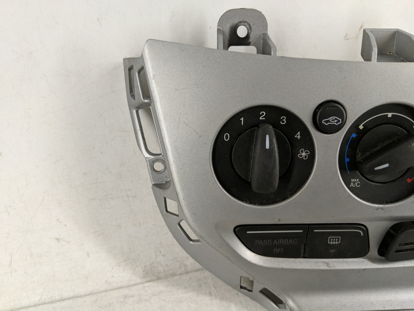 2013-2014 Ford Focus Climate Control Module Temperature AC/Heater Replacement P/N:E1062773 FD-CM5T-13080311-0023 Fits OEM Us