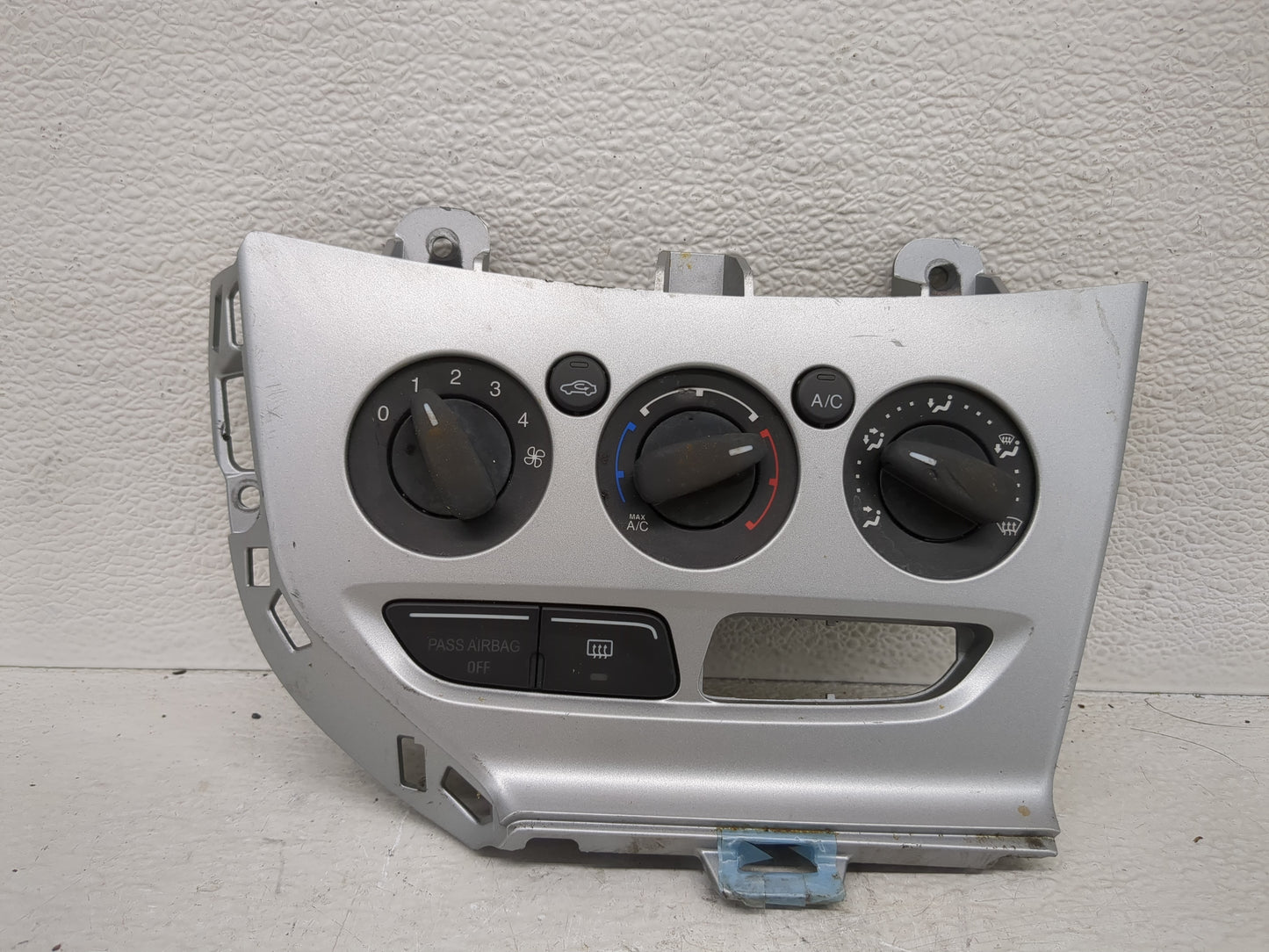 2013-2014 Ford Focus Climate Control Module Temperature AC/Heater Replacement Fits Fits 2013 2014 OEM Used Auto Parts - Oemu
