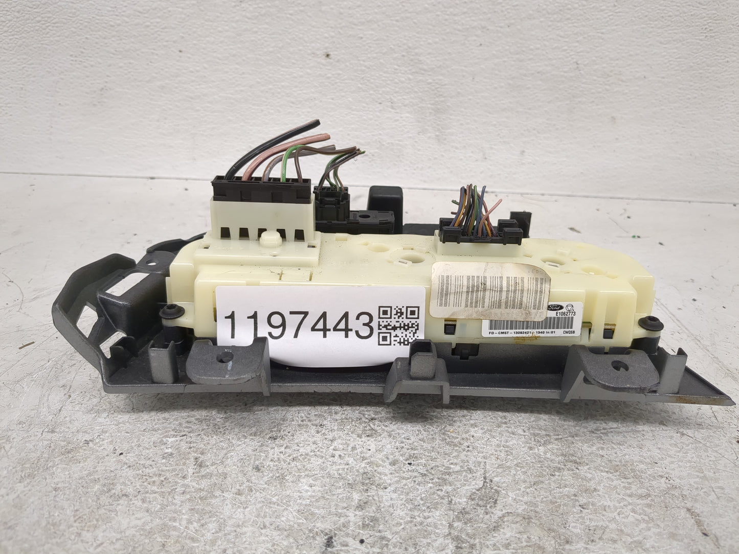 2013-2014 Ford Focus Climate Control Module Temperature AC/Heater Replacement Fits Fits 2013 2014 OEM Used Auto Parts - Oemu