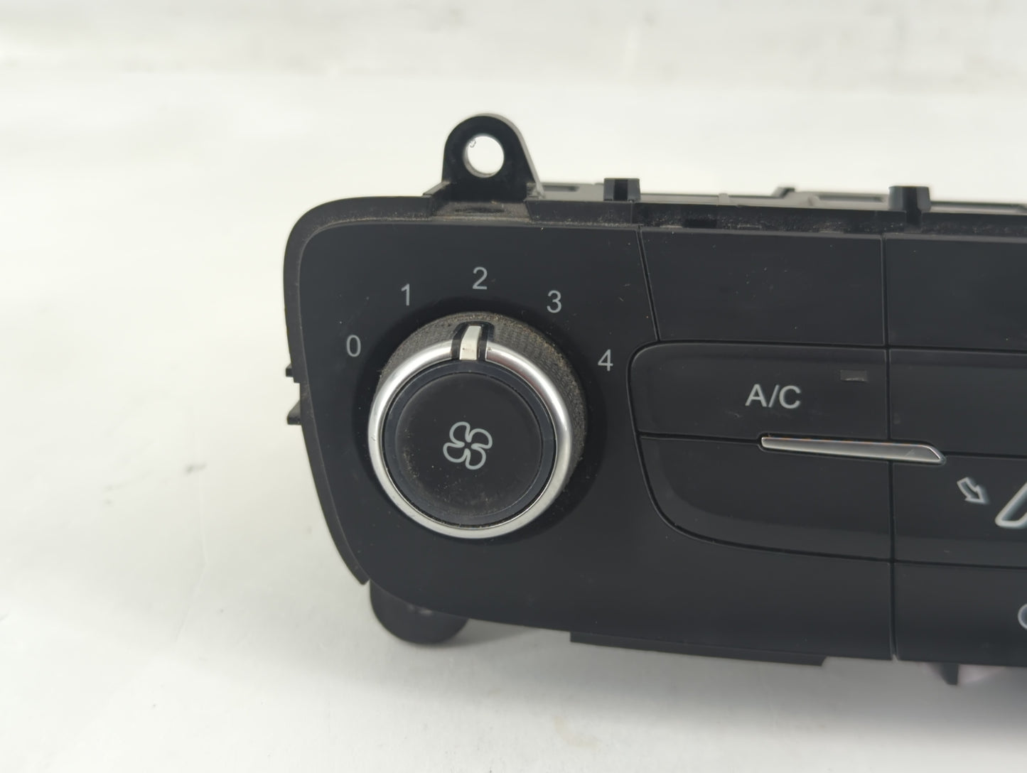 2013-2014 Ford Focus Climate Control Module Temperature AC/Heater Replacement P/N:F1ET 18549 Fits Fits 2013 2014 OEM Used Au