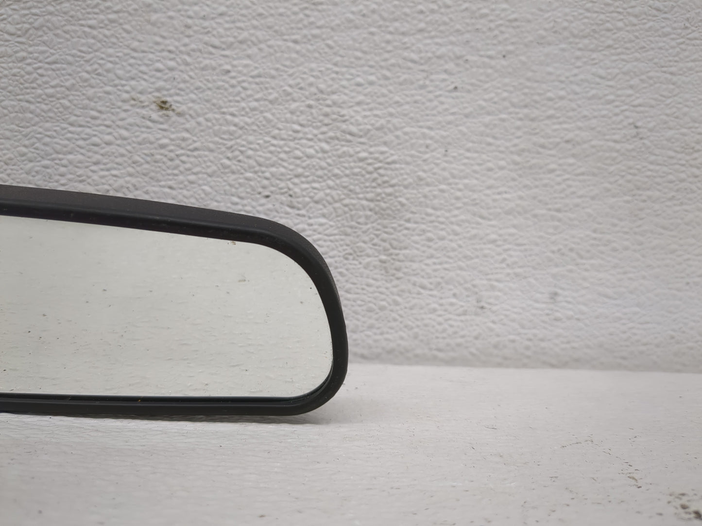2010-2018 Ford Focus Interior Rear View Mirror Replacement OEM P/N:E8011681 Fits OEM Used Auto Parts - Oemusedautoparts1.com