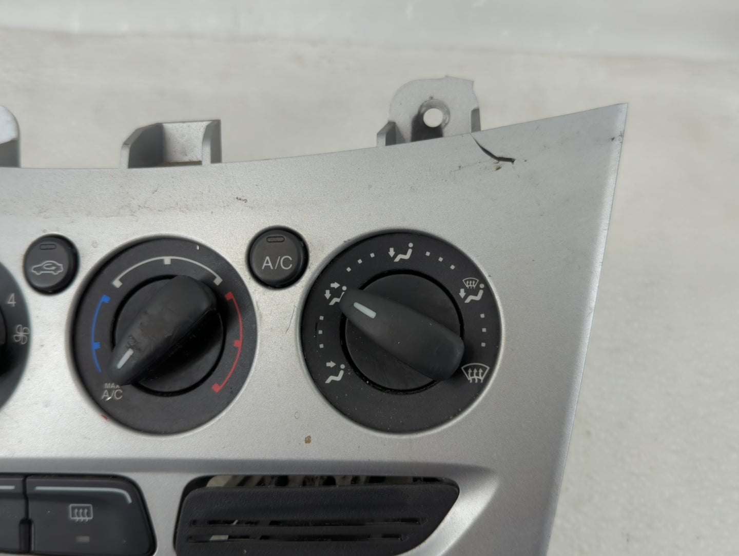 2013-2014 Ford Focus Climate Control Module Temperature AC/Heater Replacement P/N:CM5T-19980-AE Fits Fits 2013 2014 OEM Used
