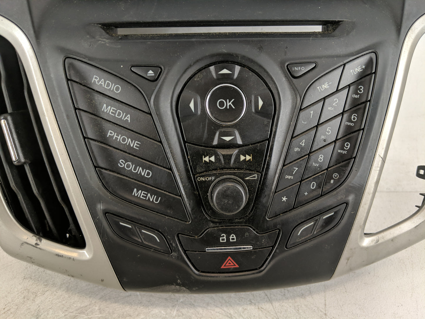 2013-2014 Ford Focus Radio Control Panel - Oemusedautoparts1.com