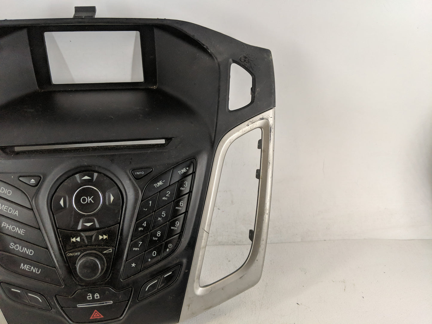 2013-2014 Ford Focus Radio Control Panel - Oemusedautoparts1.com