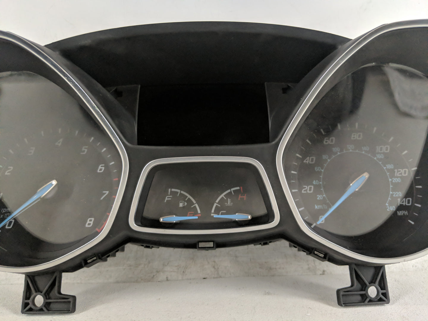 2013-2014 Ford Focus Instrument Cluster Speedometer Gauges P/N:CM5T-10849-CTG Fits Fits 2013 2014 OEM Used Auto Parts - Oemu