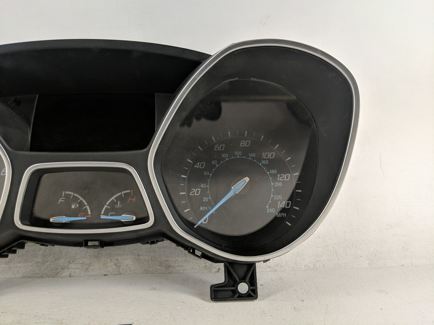 2013-2014 Ford Focus Instrument Cluster Speedometer Gauges P/N:CM5T-10849-CTG Fits Fits 2013 2014 OEM Used Auto Parts - Oemu