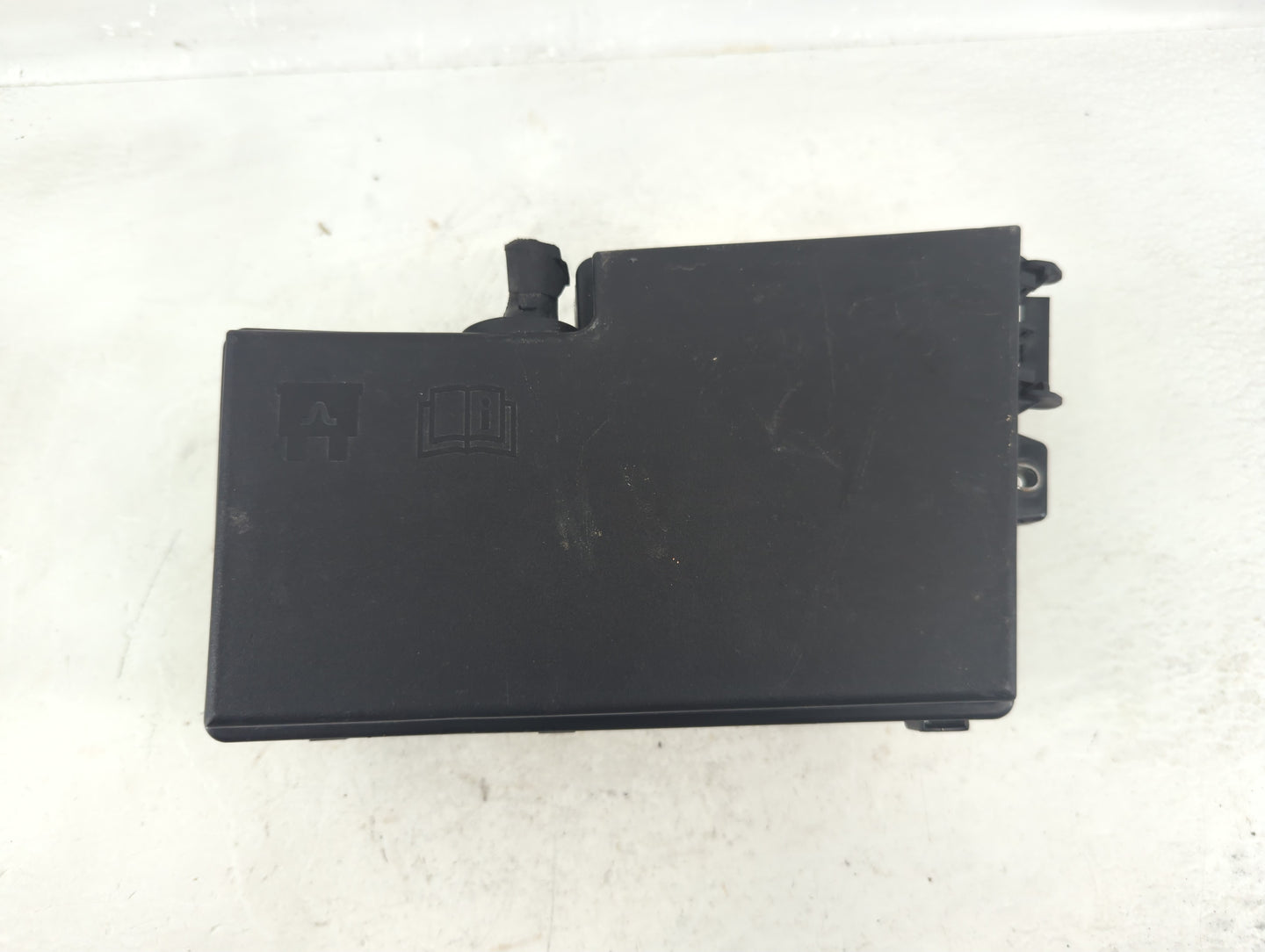 2012-2014 Ford Focus Fusebox Fuse Box Panel Relay Module P/N:AV6T-14A076-AB Fits Fits 2012 2013 2014 OEM Used Auto Parts - O